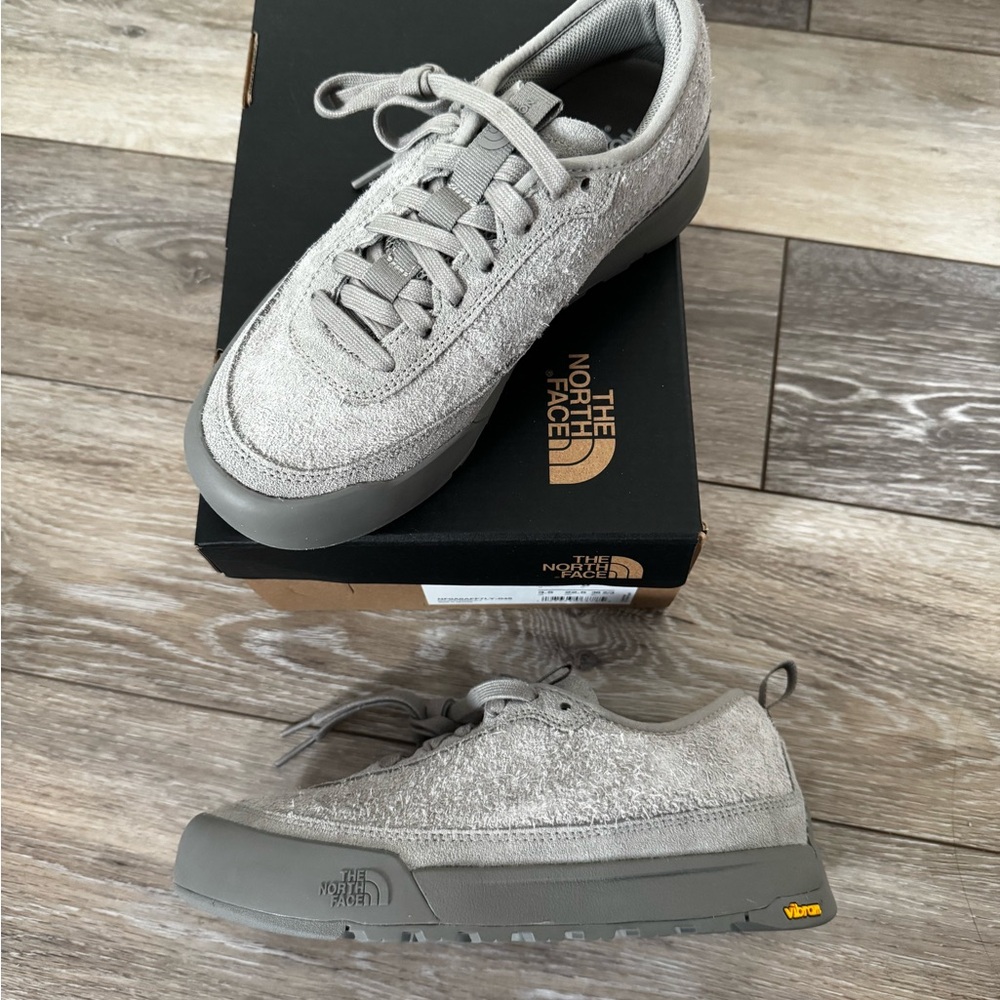 NWT The North Face Women’s Clyffe Suede Shoes Size 6